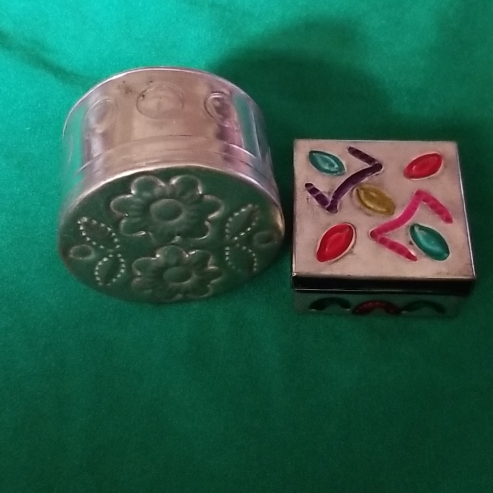 Mexicana 2 small metal  boxes
